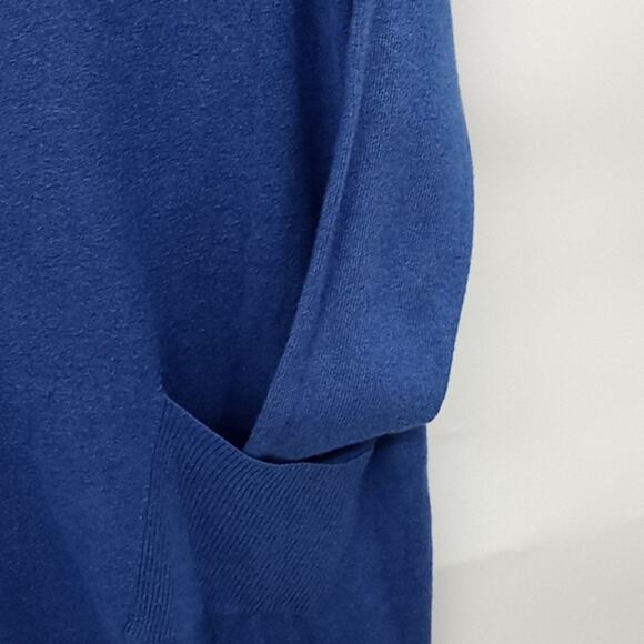 Altar'd State Women's Blue Pullover Knit Sweater Front Pocket Size S/M - Picture 7 of 14